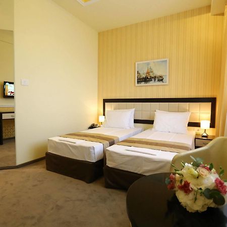 Best Western Plus Briston Otopeni Extérieur photo