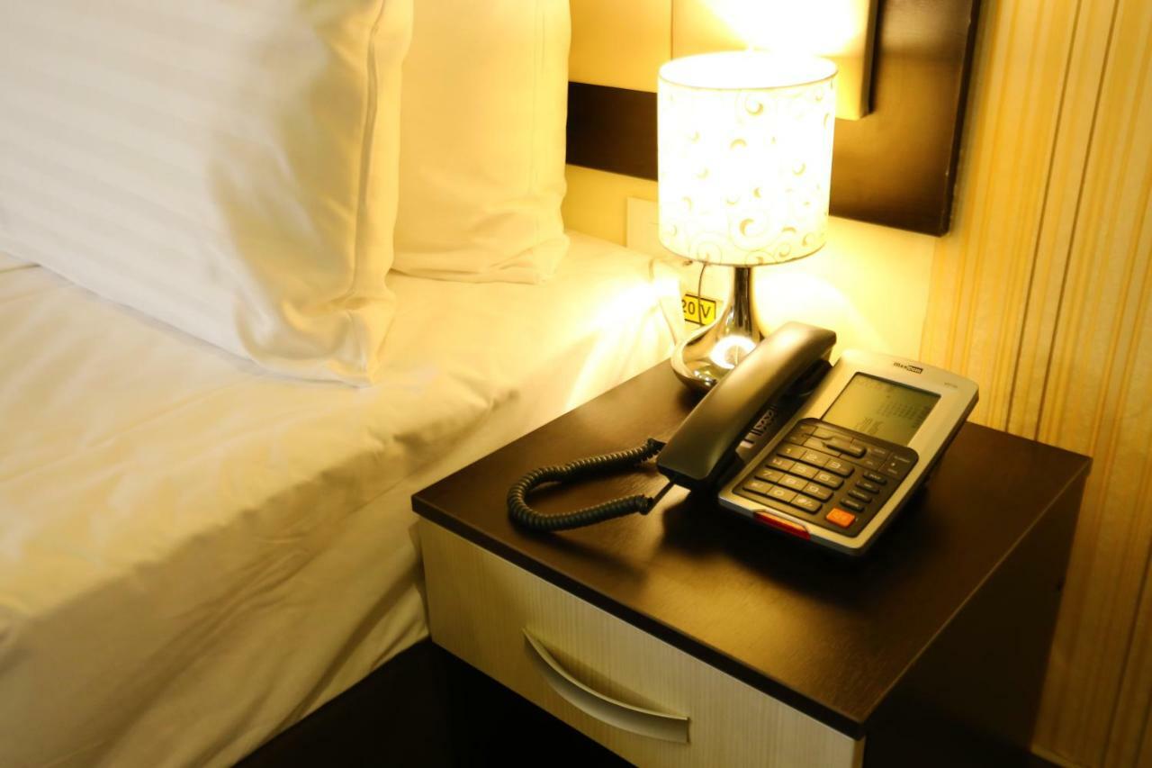 Best Western Plus Briston Otopeni Extérieur photo